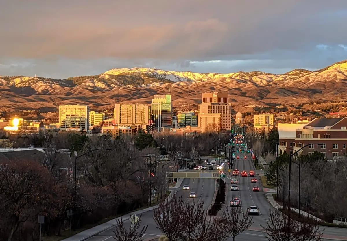 Boise, ID — commercial gaming tables and pool-table service across the Boise metro