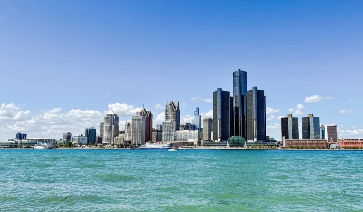Commercial gaming tables and pool-table service across Michigan — Detroit