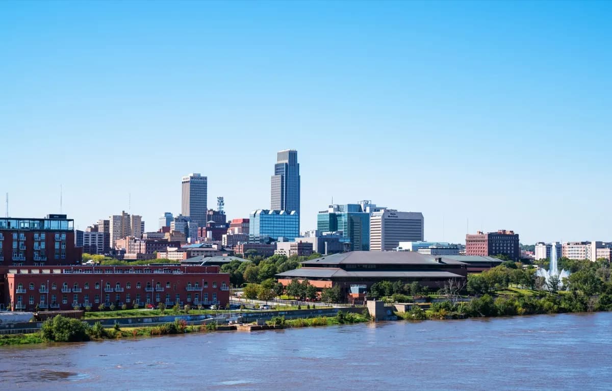 Omaha, NE — commercial gaming tables and pool-table service across the Omaha metro