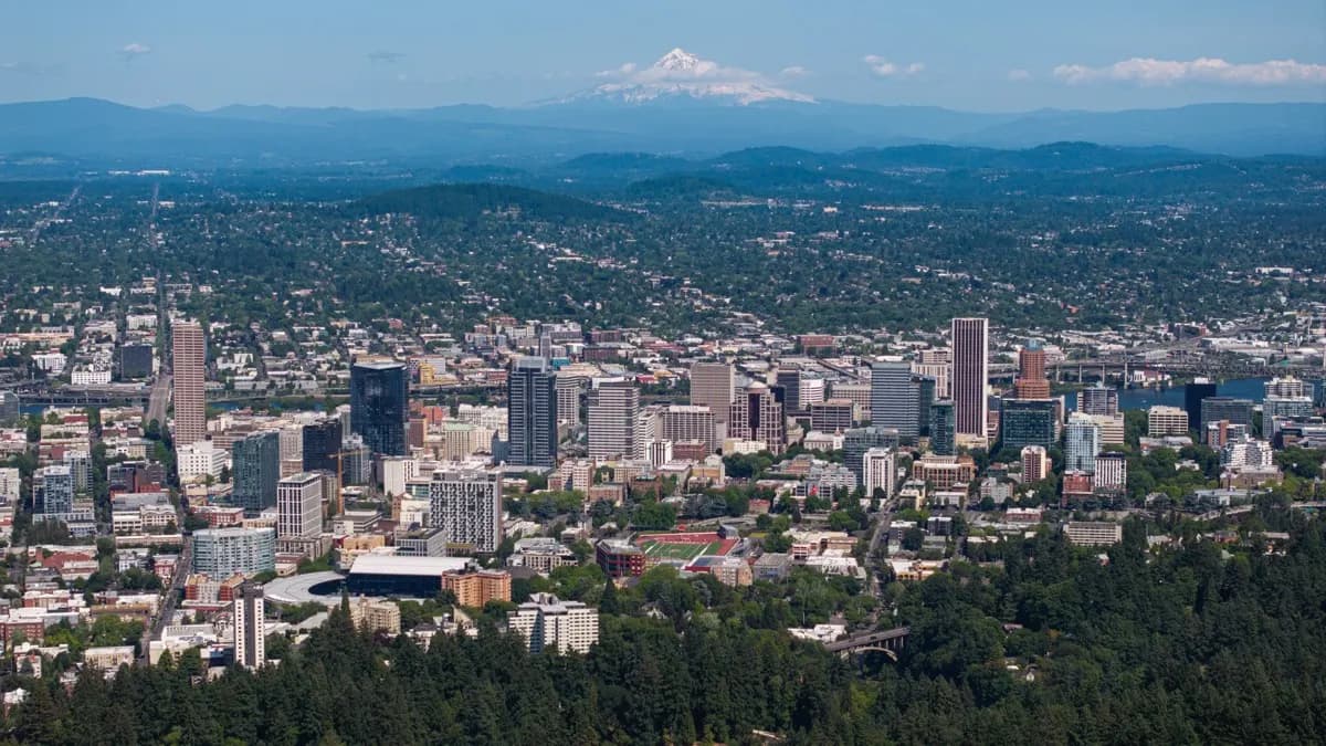 Commercial gaming tables and pool-table service across Oregon — Portland